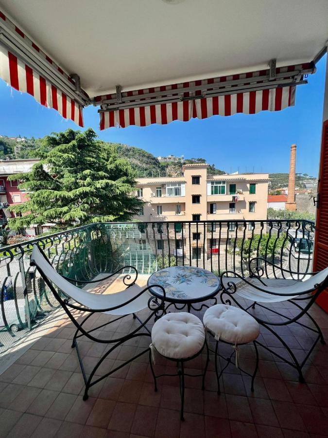Short-Lets D33, Part Of The House Is Available For Short-Term Rentals In Sorrento Center Exterior photo